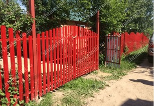 Забор евроштакетник горокой в Кызылорде цвет рубин